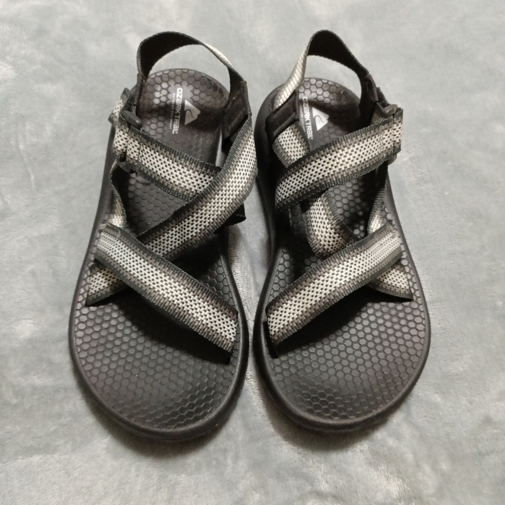Men's Ozark Trail Outdoor Equipment Active Hiking Fishing Black/Gray Sandals 9